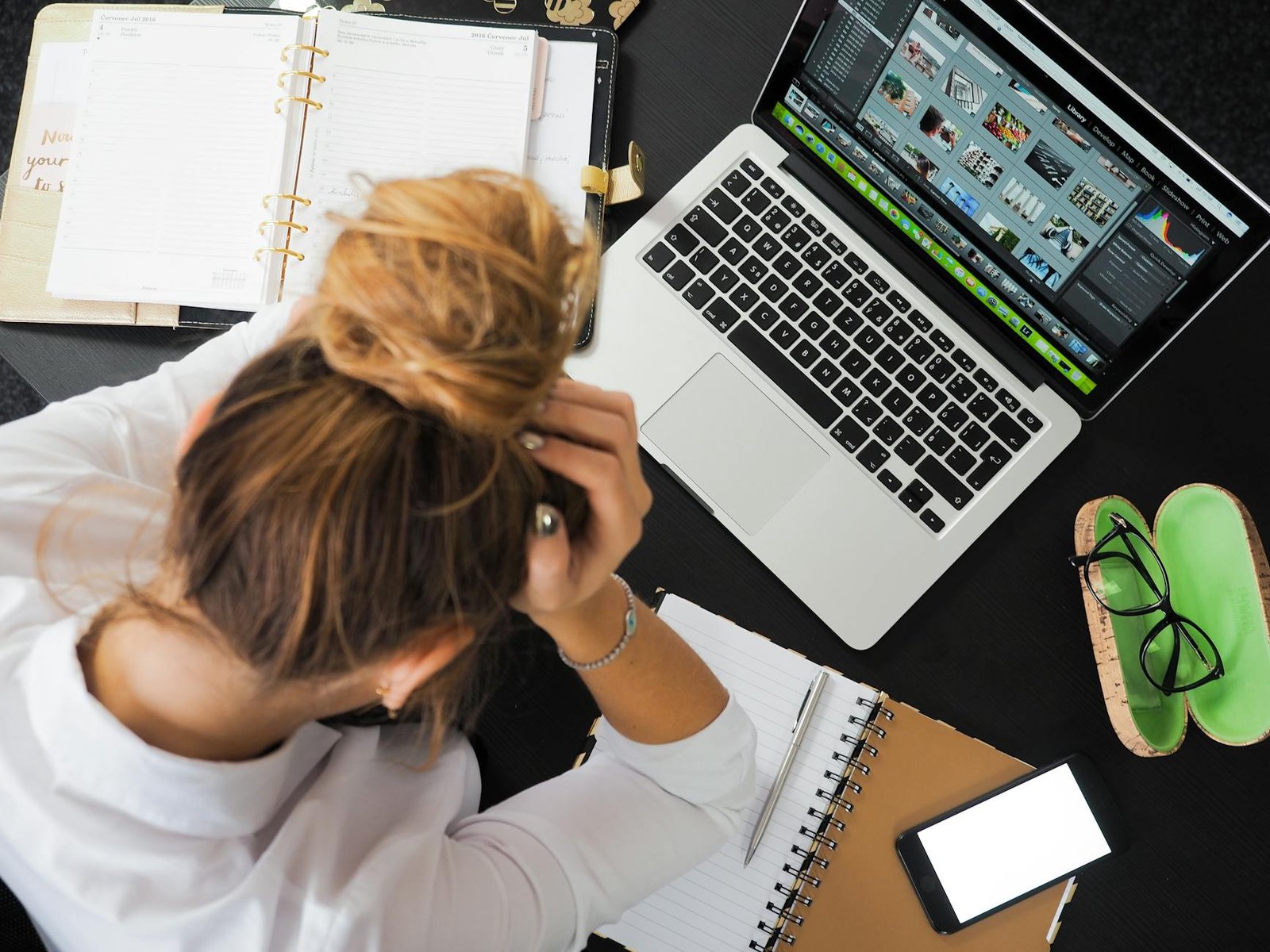 Photo by energepic.com on <a href="https://www.pexels.com/photo/woman-sitting-in-front-of-macbook-313690/" rel="nofollow">Pexels.com</a>