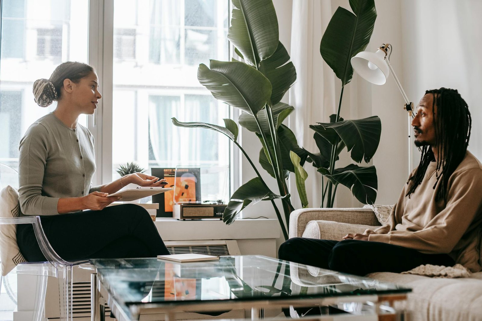 Photo by Alex Green on <a href="https://www.pexels.com/photo/black-psychologist-with-african-american-client-5699424/" rel="nofollow">Pexels.com</a>